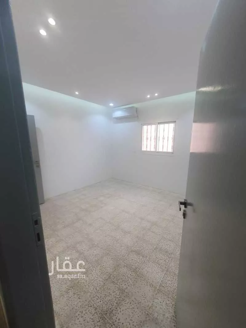 500 sqm building in Tuwaiq 6