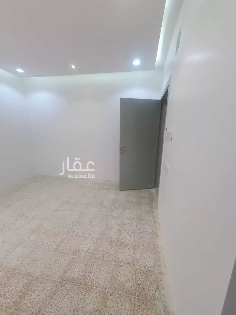 500 sqm building in Tuwaiq 9