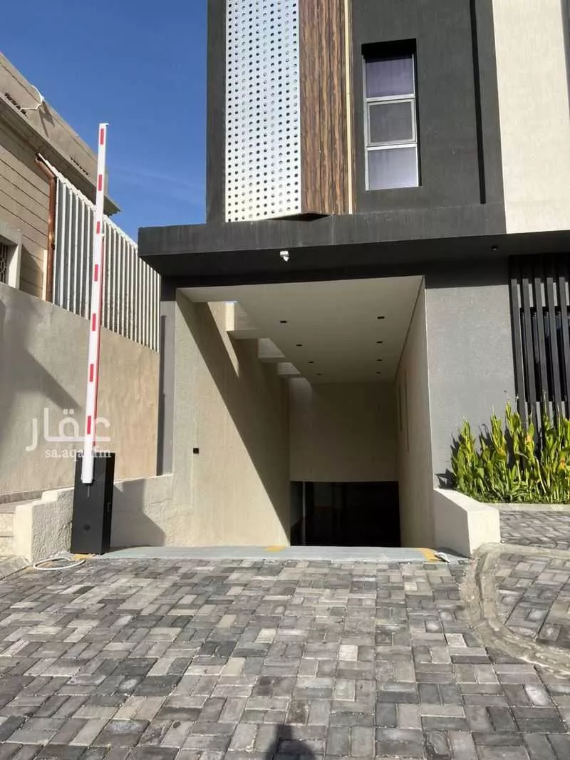 عمارة 840 م² في النهضة 6