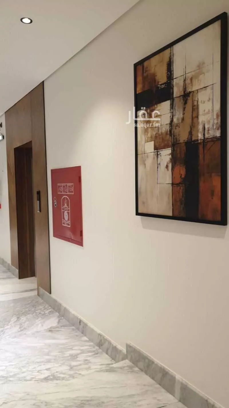 عمارة 840 م² في النهضة 9