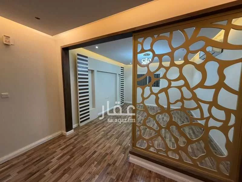 438 sqm building in Ad Dhubbat 5
