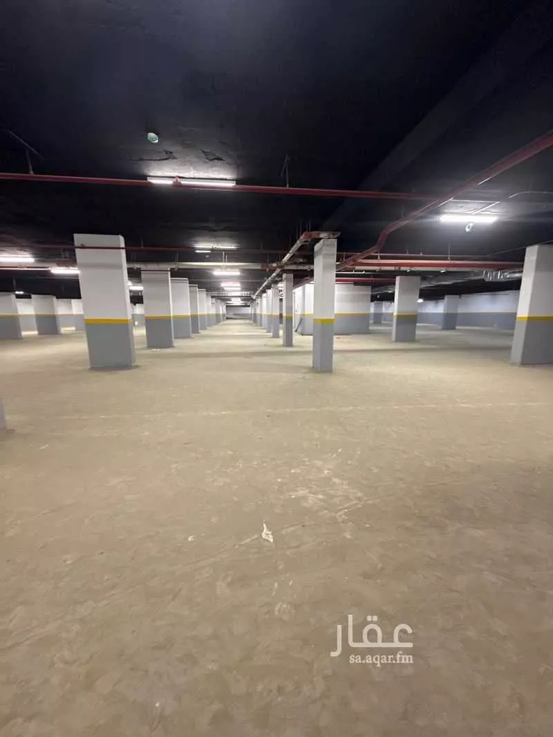عمارة 2000 م² في القادسية 9