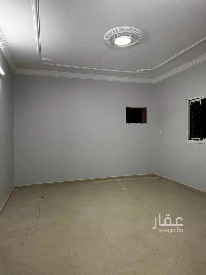 عمارة 100 م² في الخليج 4