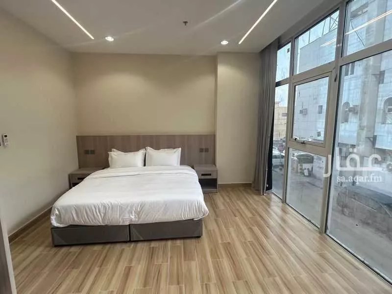 عمارة 650 م² في الوزارات 7