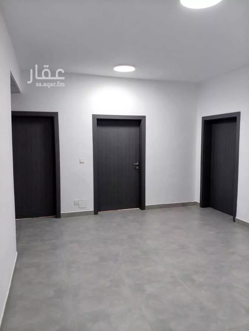 عمارة 756 م² في الروضة 12