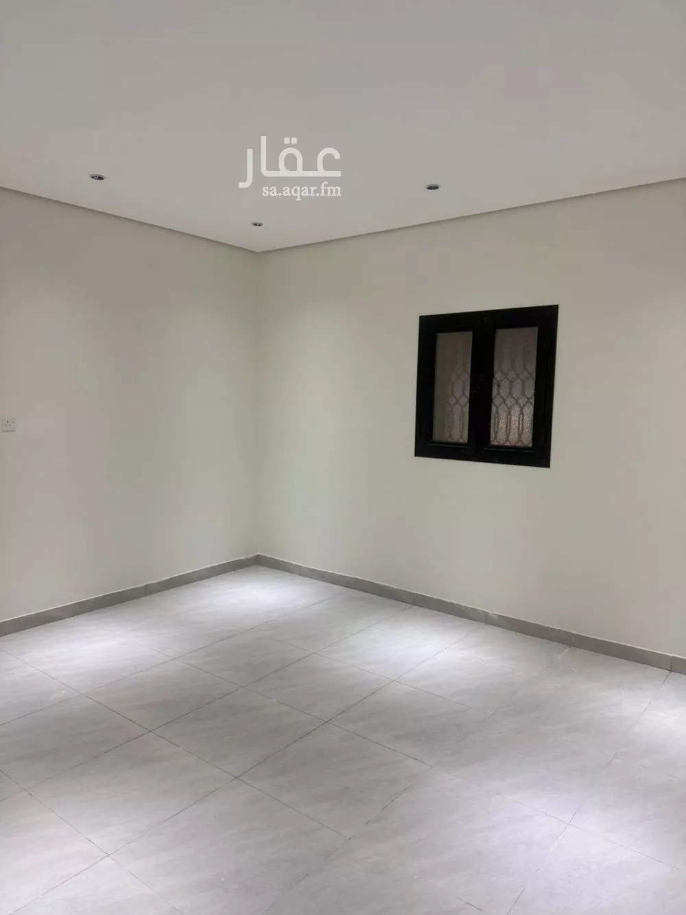 عمارة 570 م² في الخليج 3