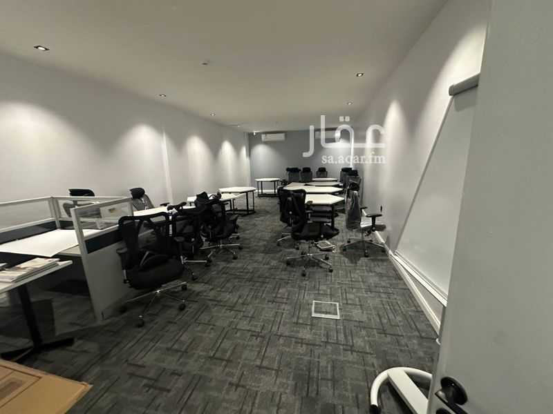 8 bedroom building in Al Rabie, Riyadh 6