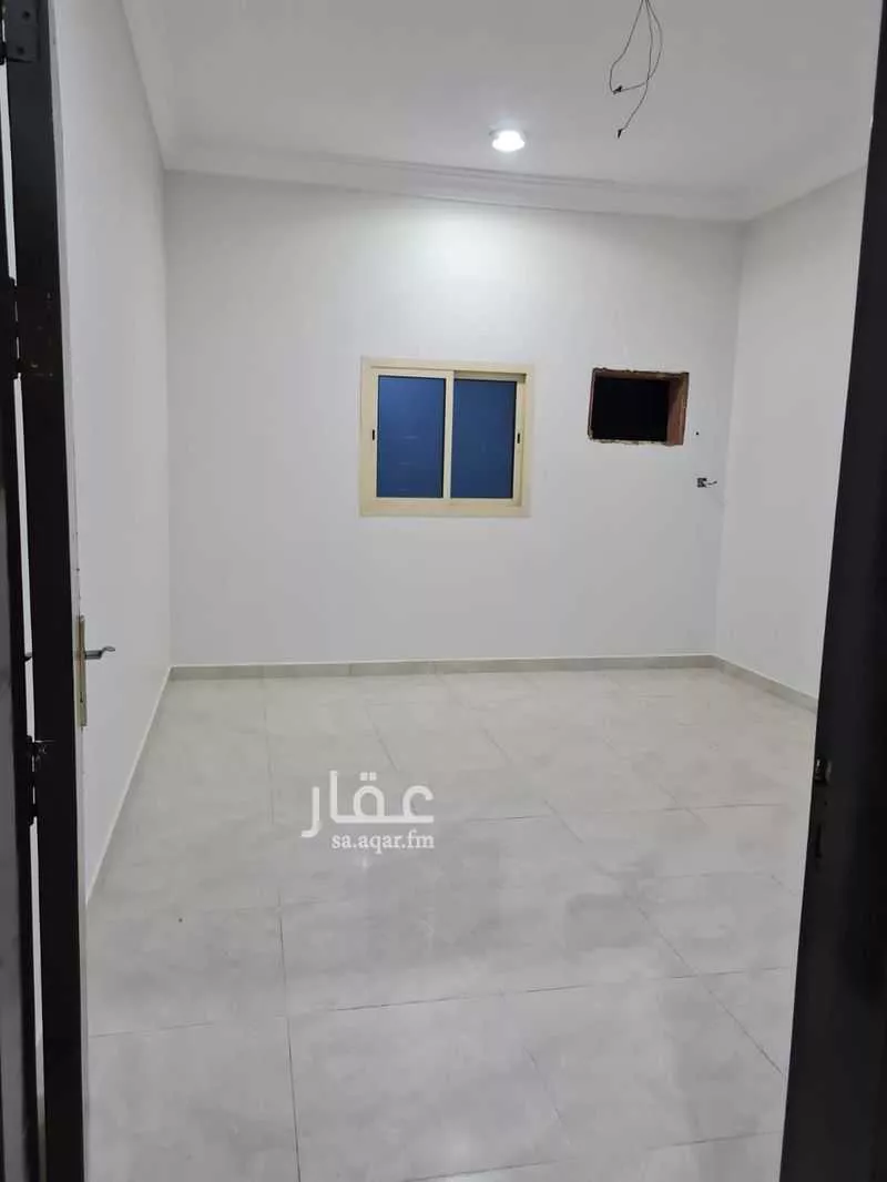 900 sqm building in Al Janadriyah 2