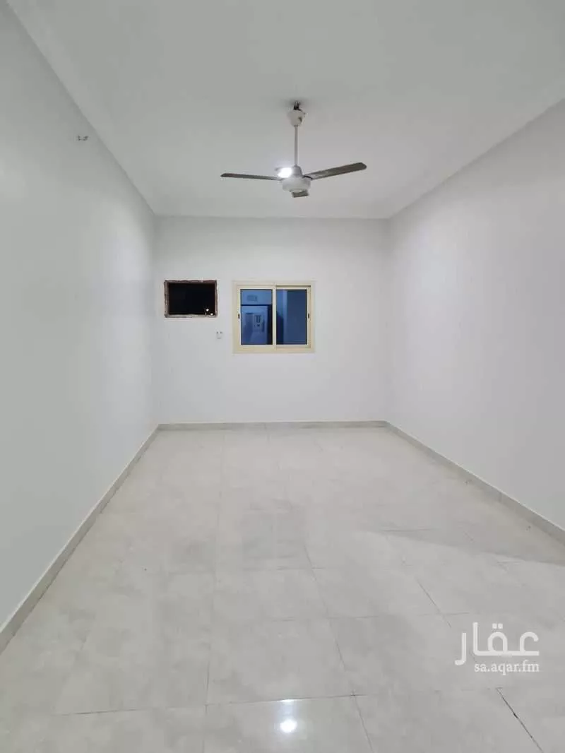 900 sqm building in Al Janadriyah 5