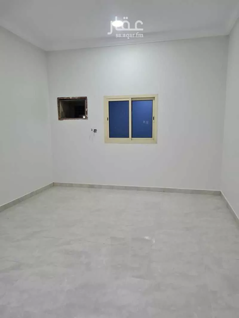 900 sqm building in Al Janadriyah 7