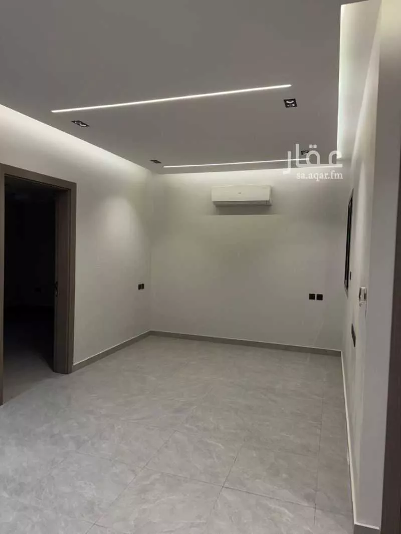 5 bedroom building in Al Wadi, Riyadh 13