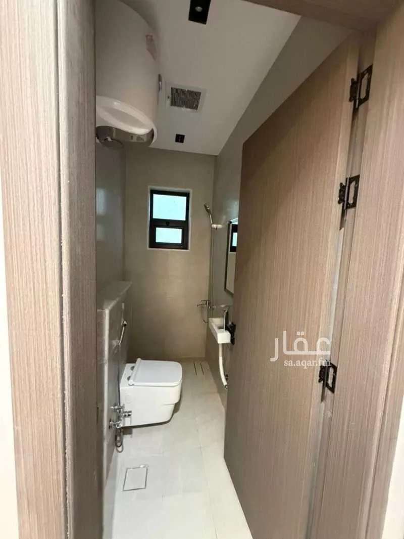 5 bedroom building in Al Wadi, Riyadh 14