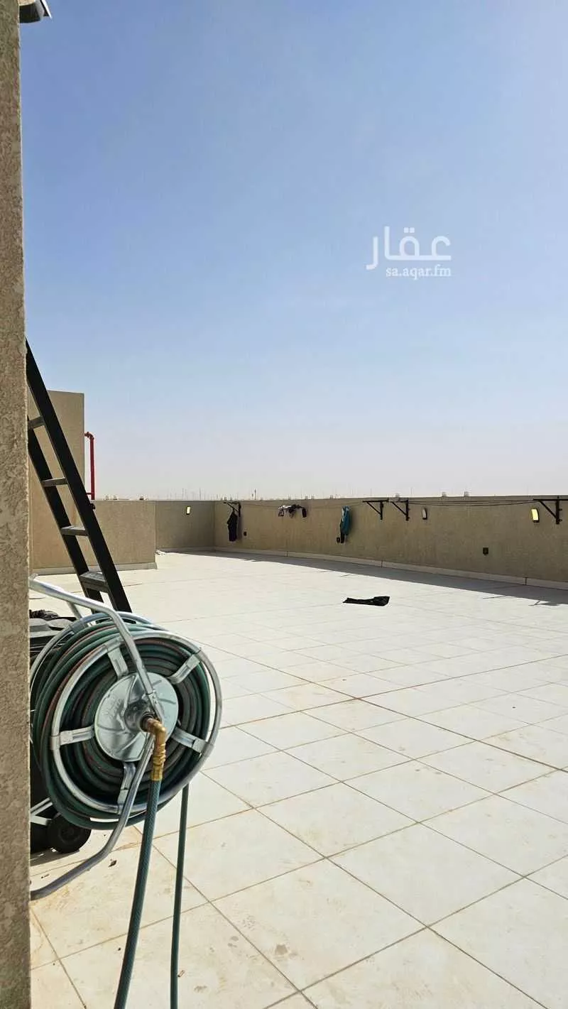 عمارة 1500 م² في الرمال 25