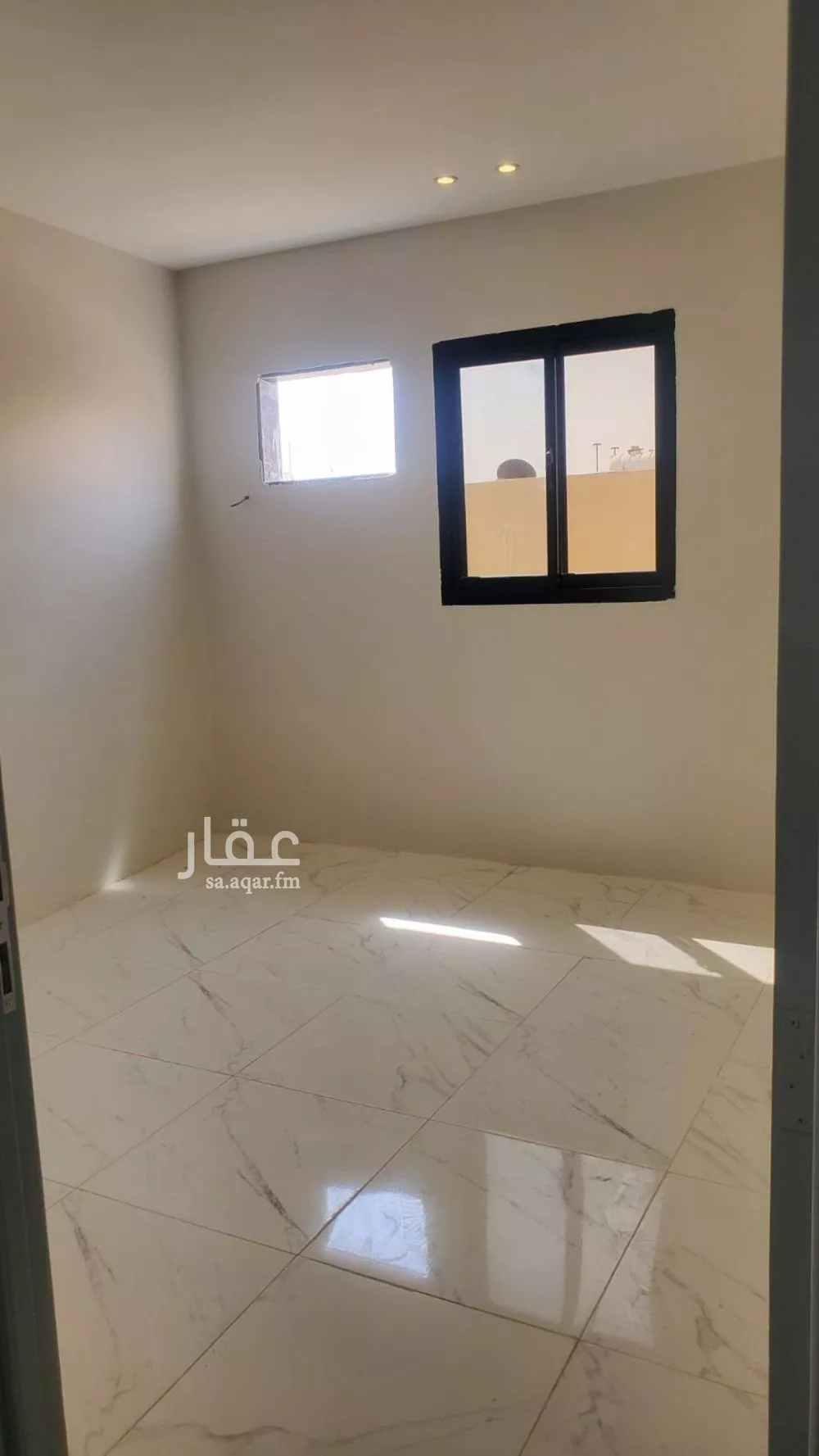 عمارة 164 م² في عتيقة 6