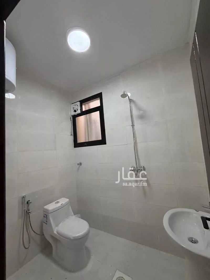 234 sqm building in Umm Al Hamam Al Sharqi 6