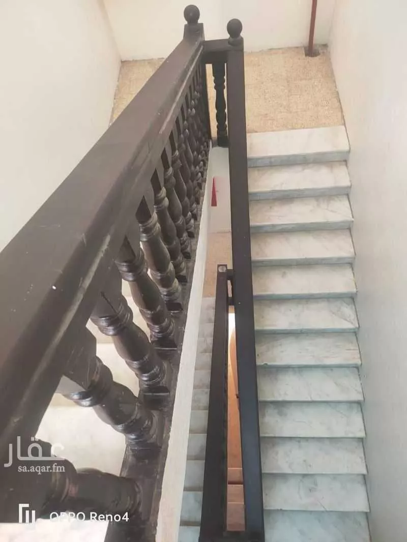 عمارة 936 م² في النظيم 10