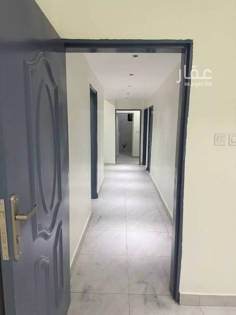 570 sqm building in Al Khaleej 7