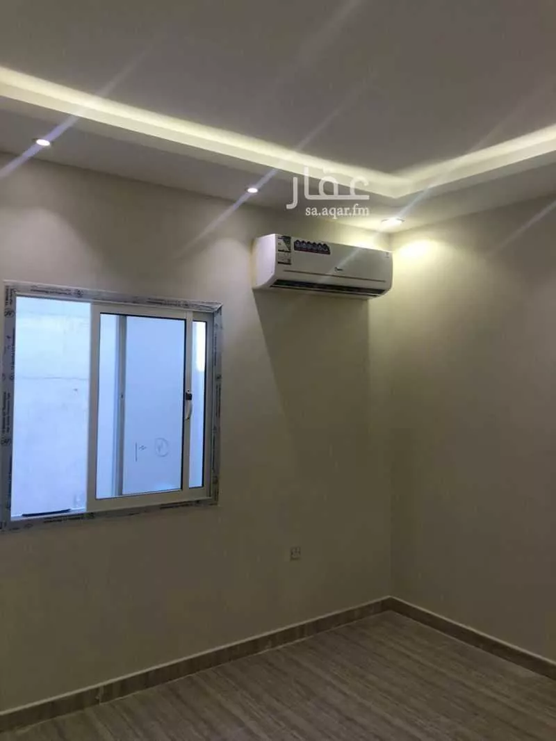 عمارة 693 م² في العليا 3