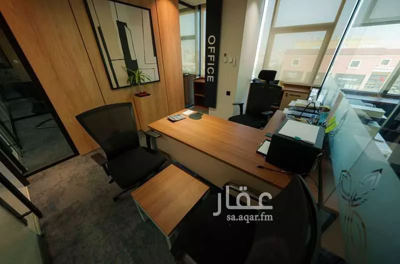 عمارة 625 م² في الملز 8