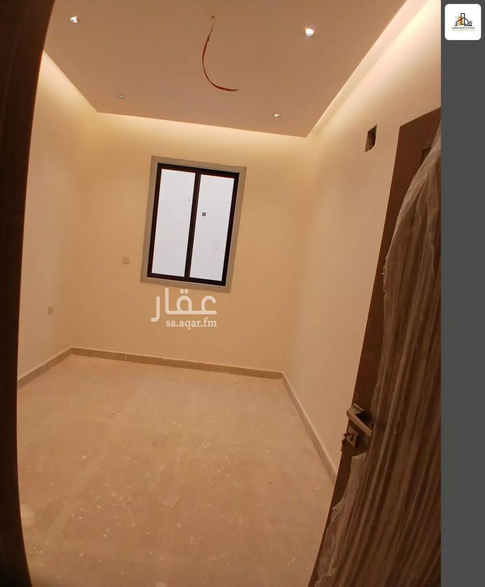 864 sqm building in Al Munsiyah 4