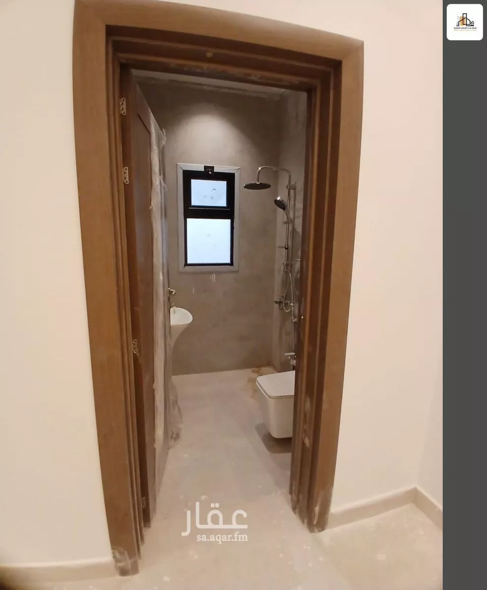 864 sqm building in Al Munsiyah 6