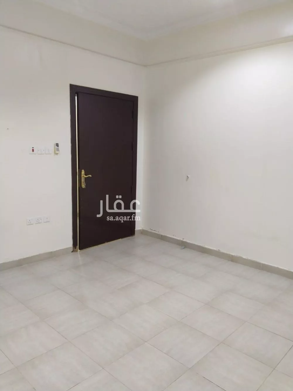عمارة 70 م² في العقيق 12