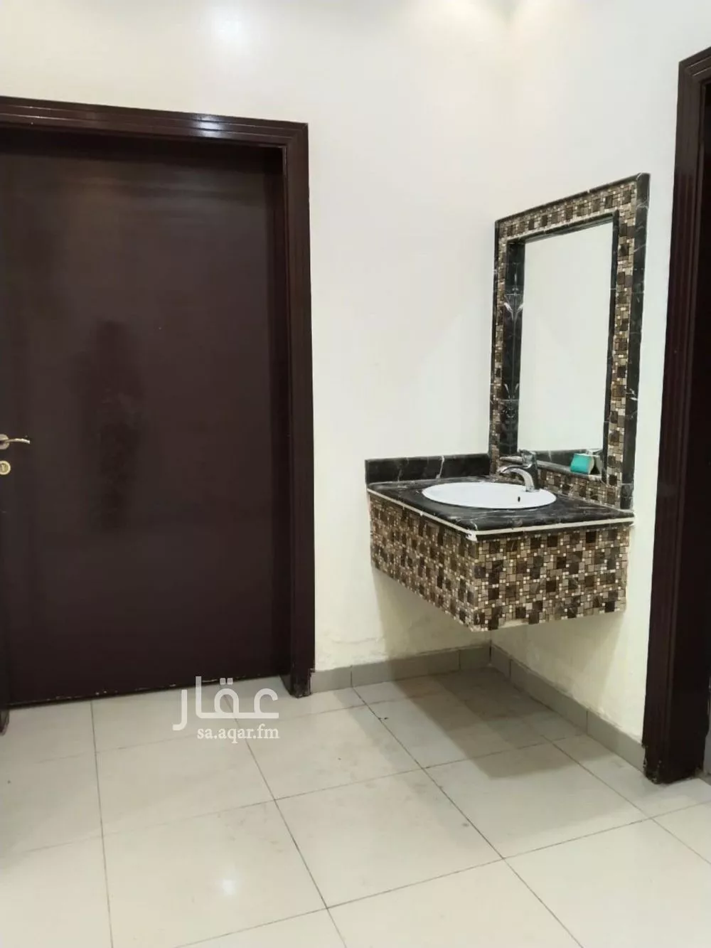 عمارة 70 م² في العقيق 4