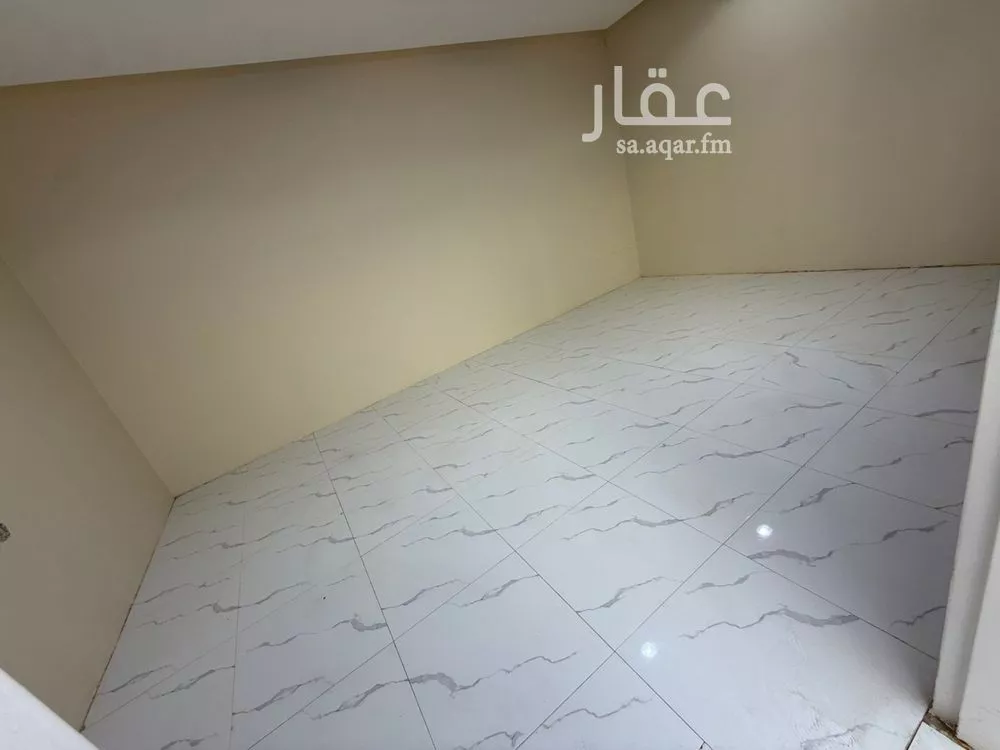 عمارة 2500 م² في الرمال 4