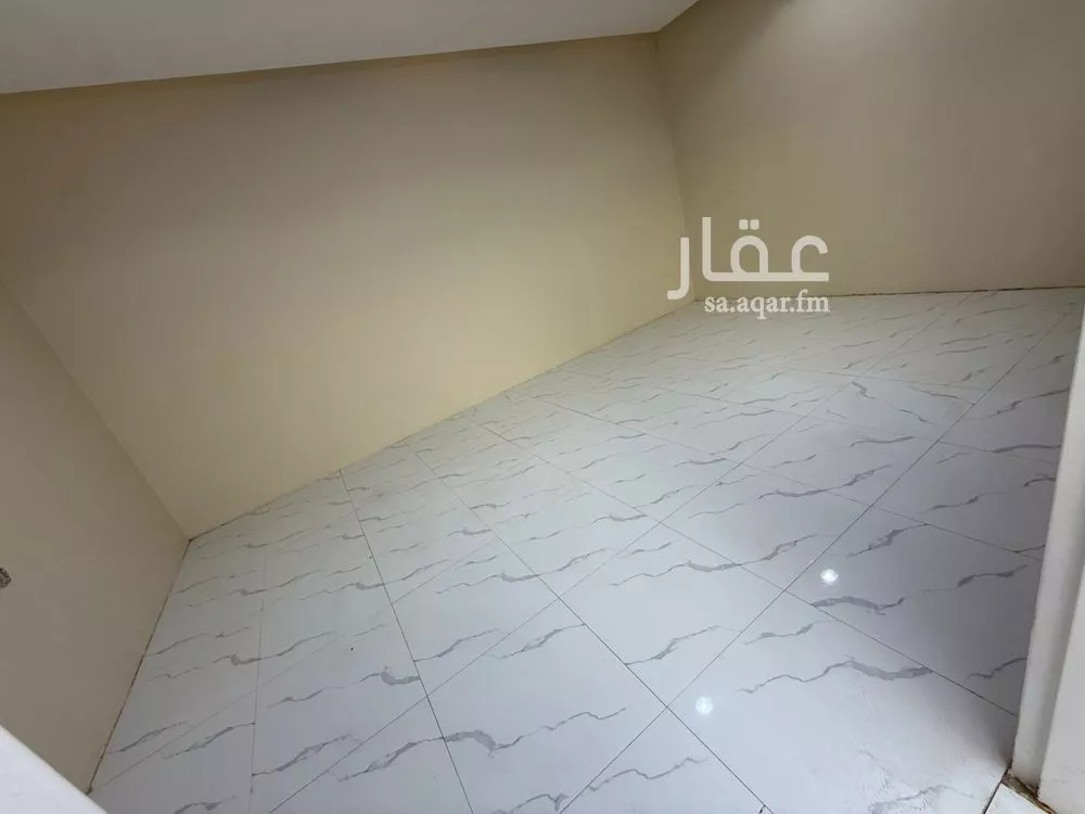عمارة 8500 م² في الرمال 5