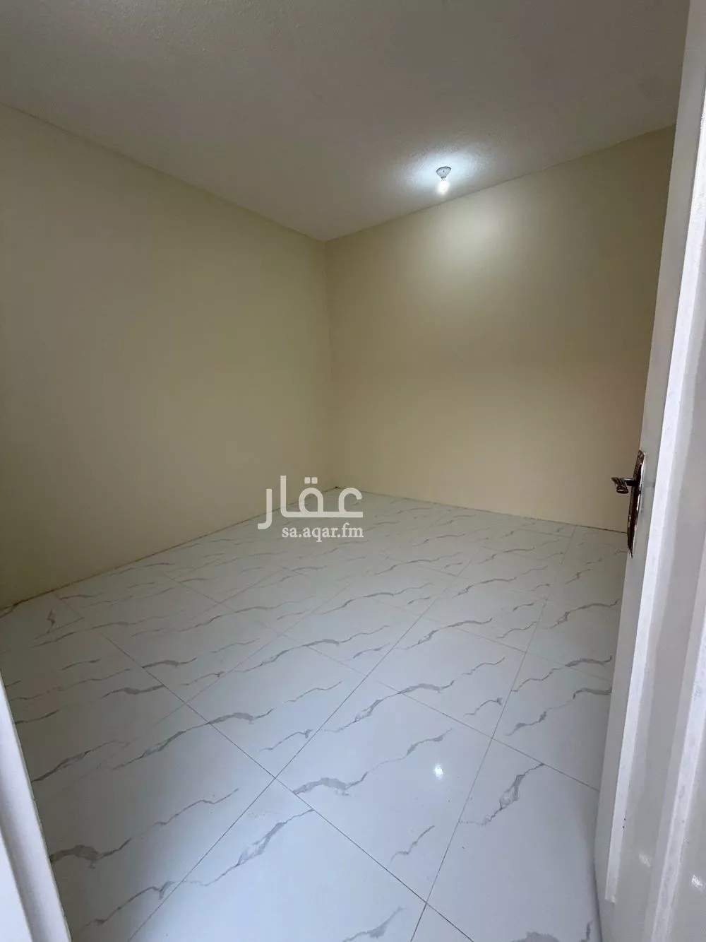 2500 sqm building in Al Rimal 2