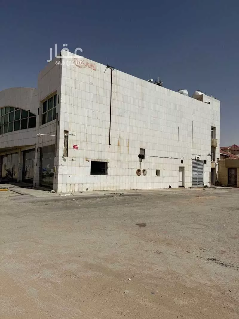 2800 sqm building in Al Rimal 2