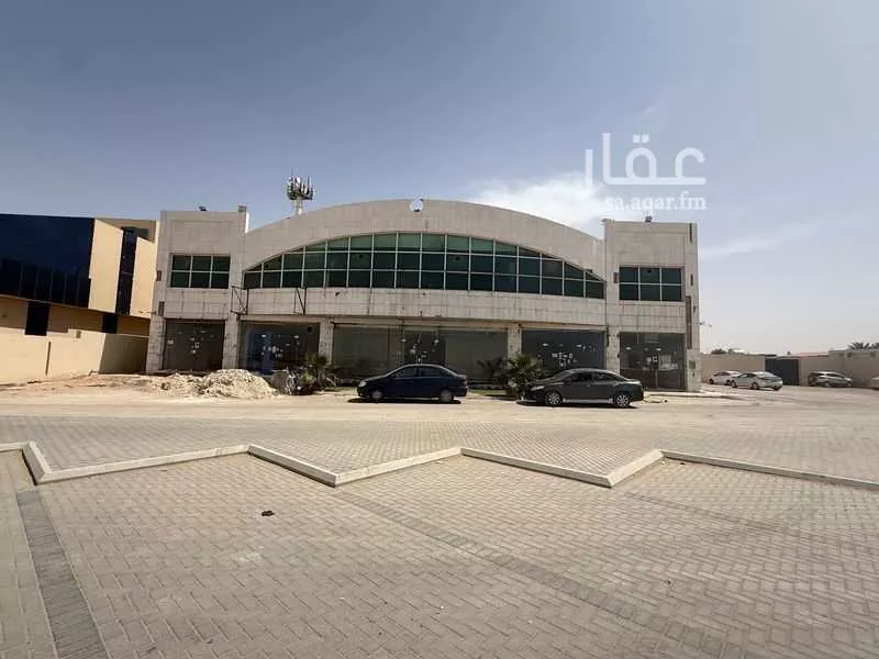 2800 sqm building in Al Rimal 3