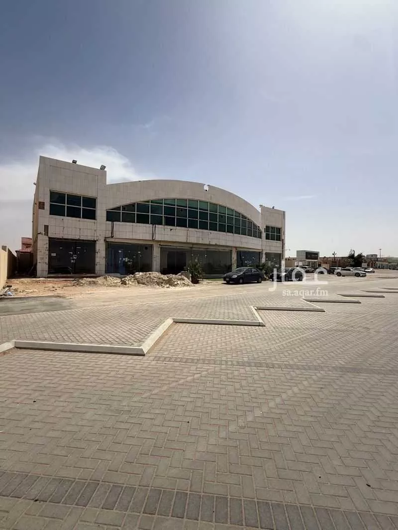 2800 sqm building in Al Rimal 7