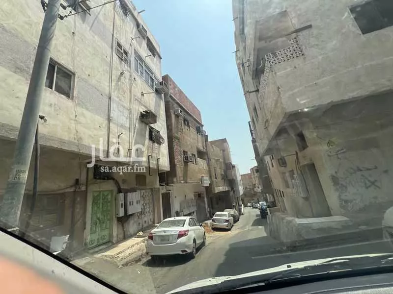 عمارة 432 م² في الجميزة 5