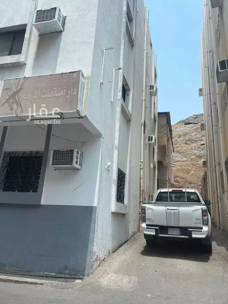 عمارة 1153 م² في المعابدة 5
