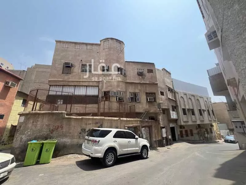 عمارة 206 م² في الجميزة 6