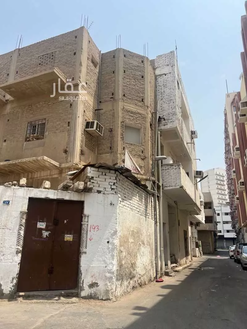 عمارة 766 م² في الجميزة 3