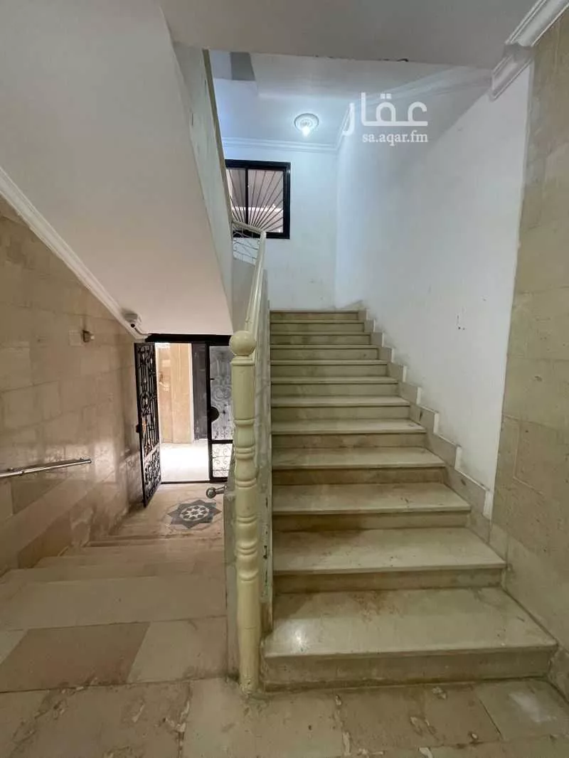 612 sqm building in Al Mursalat 15