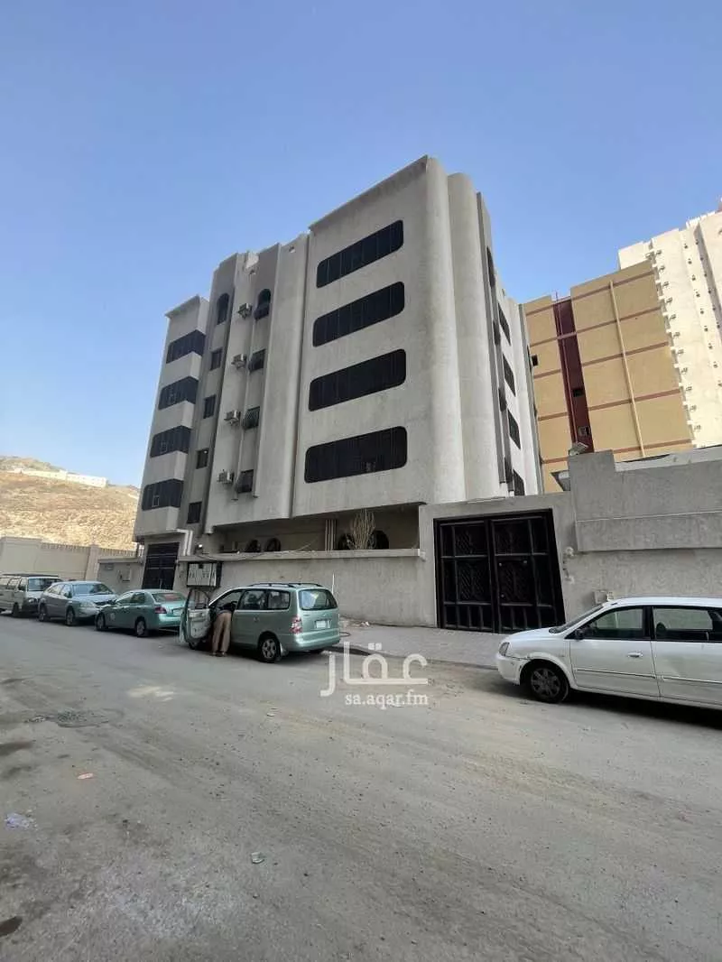 612 sqm building in Al Mursalat 4