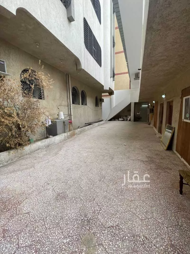 612 sqm building in Al Mursalat 6