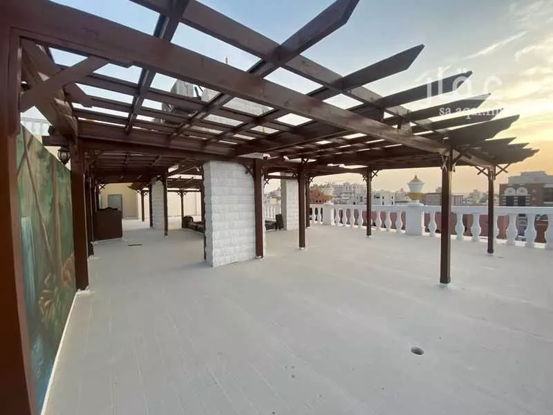 600 sqm shop in Al Shawqiyyah 3