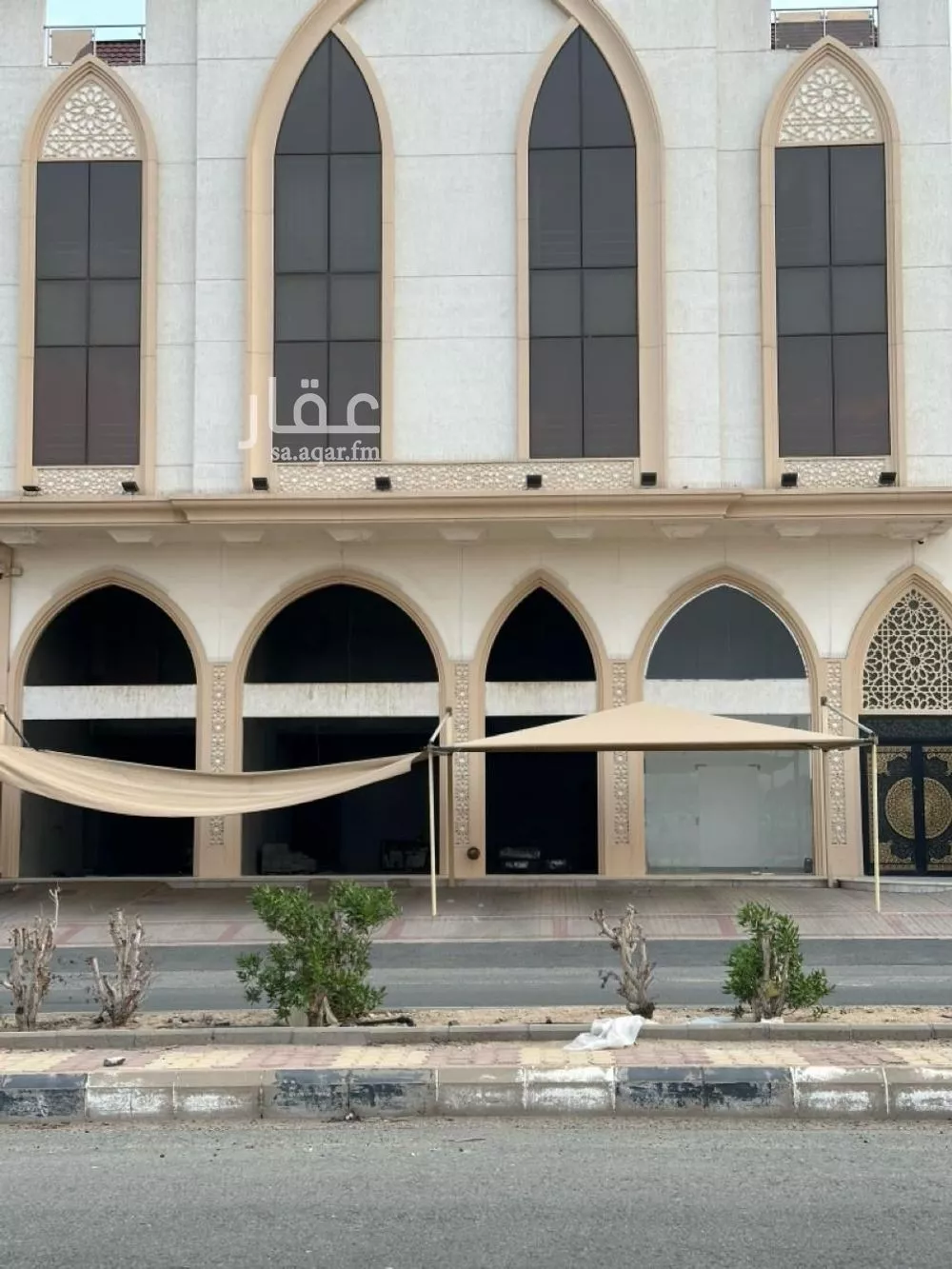 600 sqm shop in Al Shawqiyyah 3