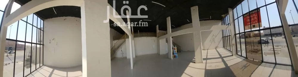 622 sqm shop in King Fahd 8