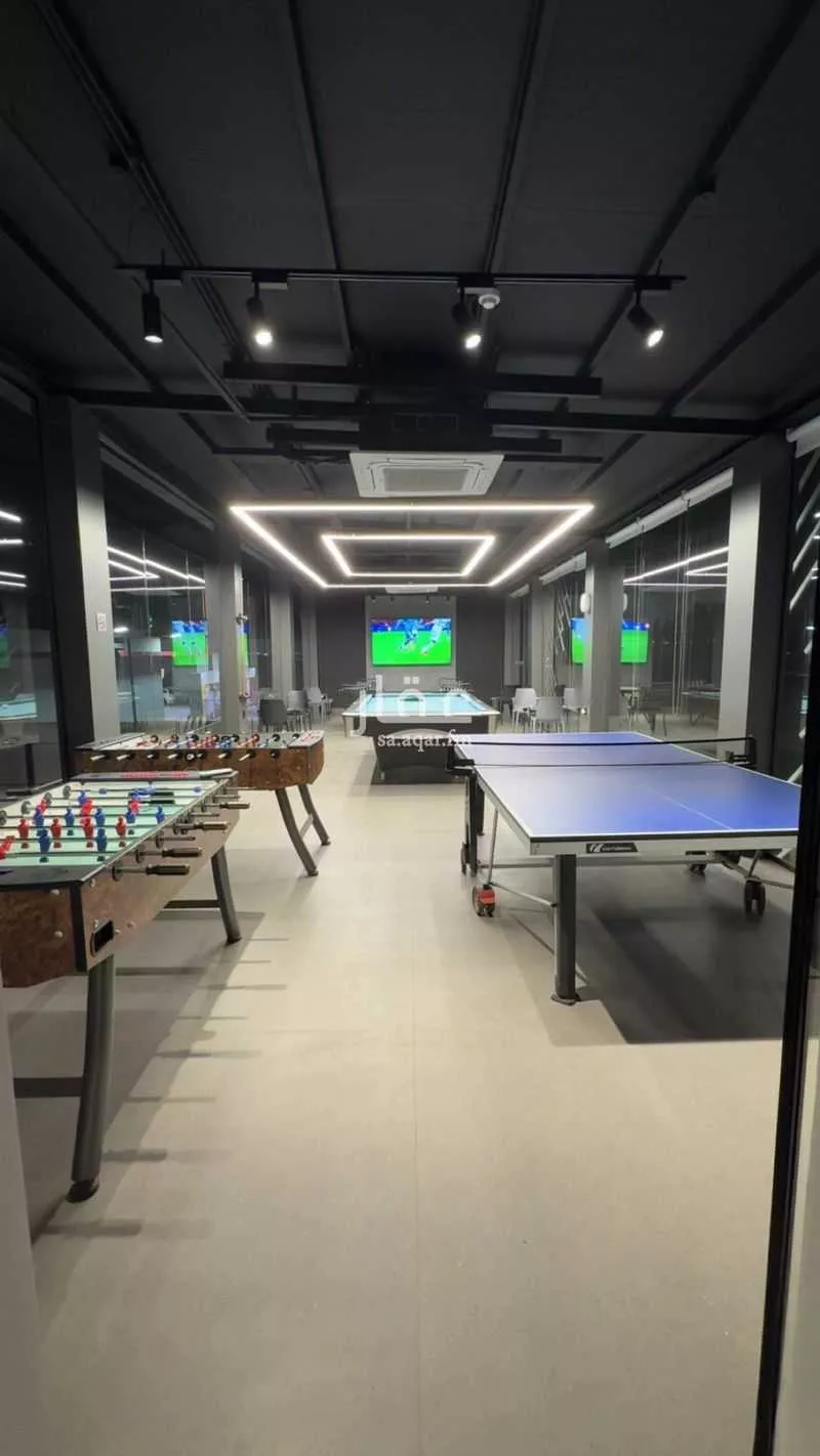 150 sqm shop in King Fahd 3
