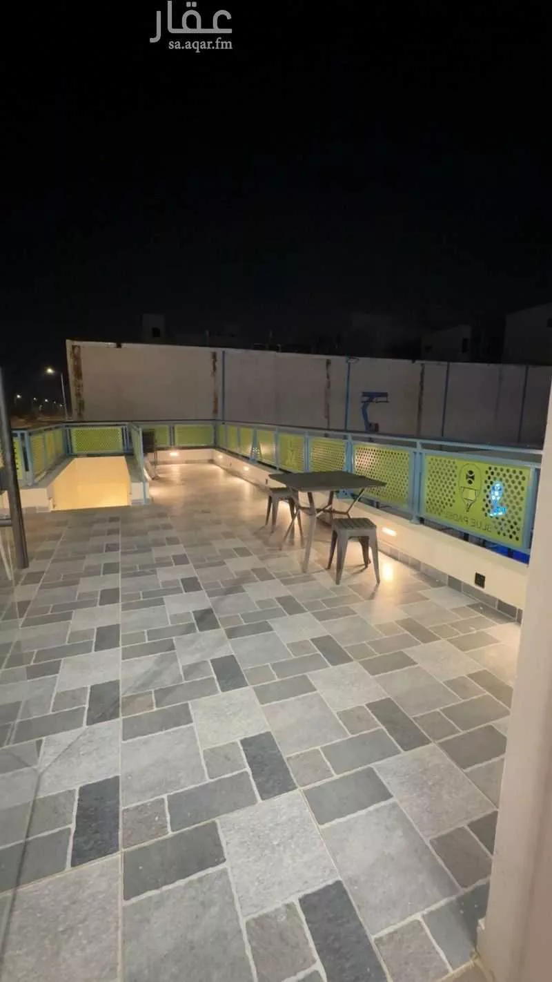150 sqm shop in King Fahd 4