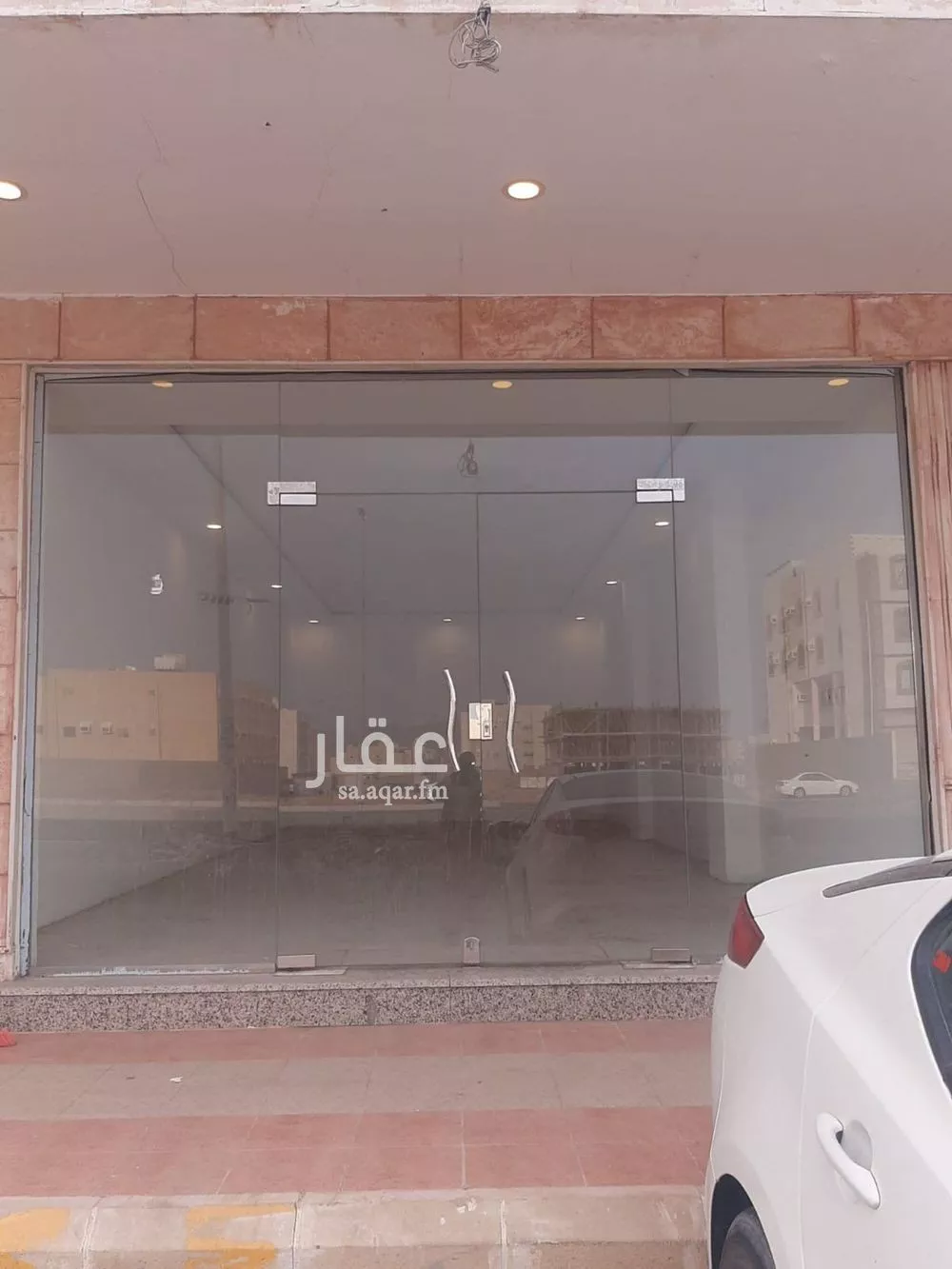 59 sqm shop in King Fahd 2