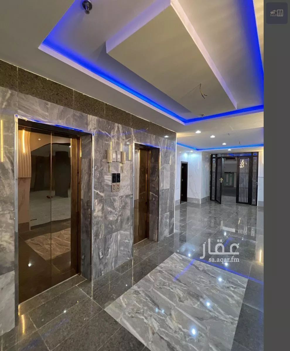 954 sqm building in Al Rusaifah 4