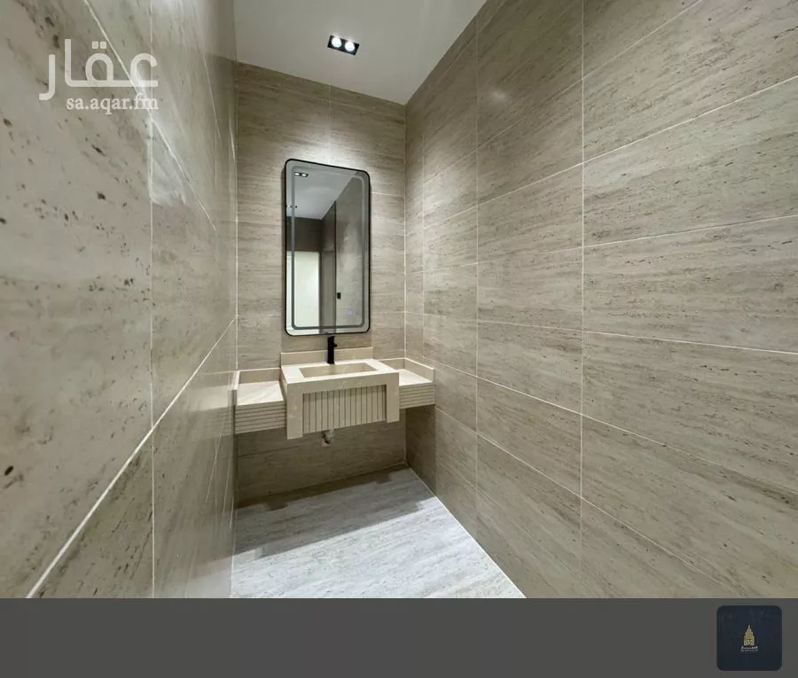 عمارة 429 م² في الملك فهد 10