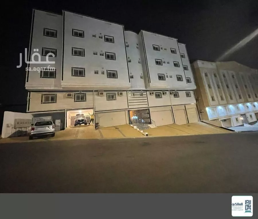 610 sqm building in Al Buhayrat 4