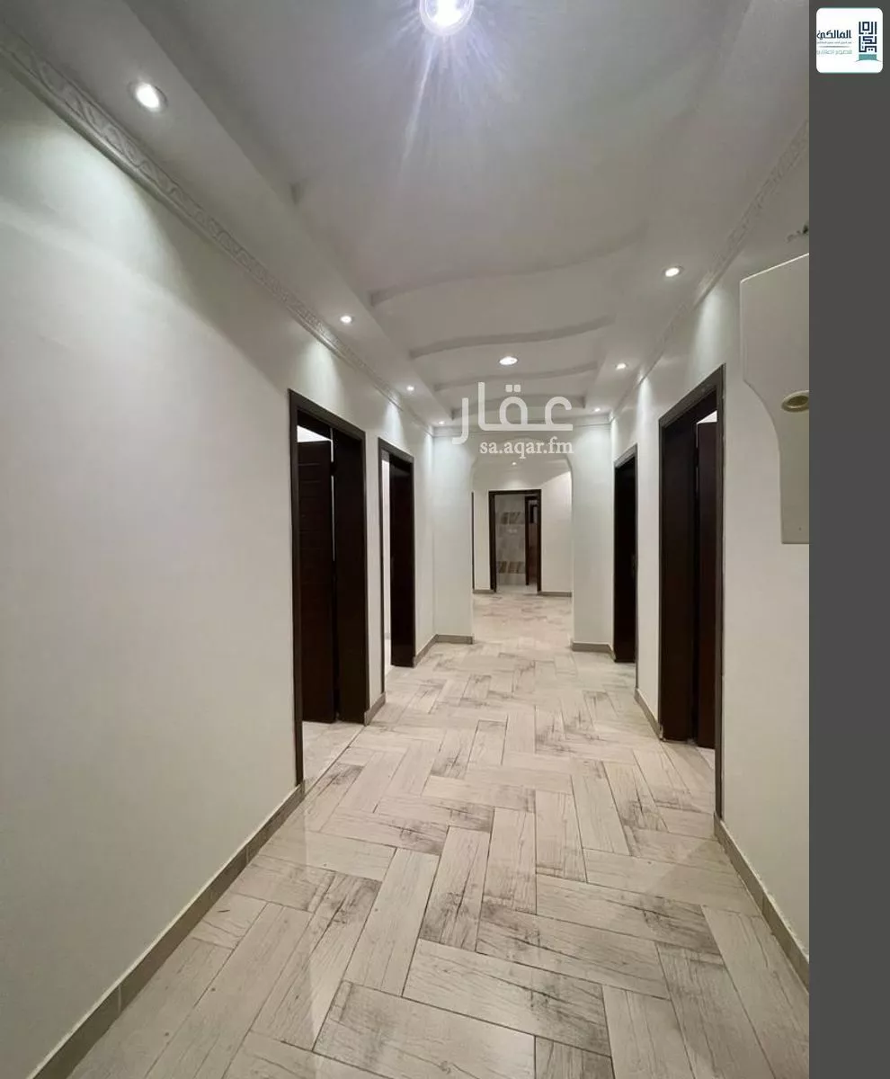 610 sqm building in Al Buhayrat 8
